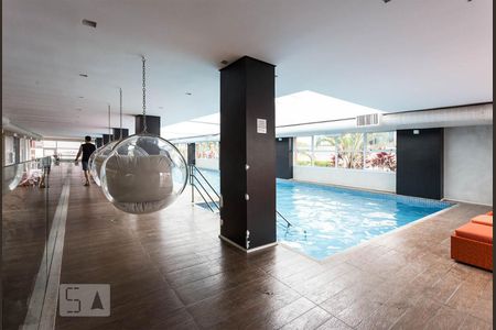 Studio para alugar com 50m², 1 quarto e 1 vagaPiscina coberta