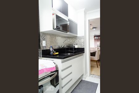 Cozinha de apartamento à venda com 1 quarto, 62m² em Centro, Campinas