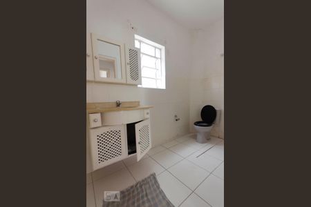 Apartamento para alugar com 70m², 2 quartos e sem vagaBanheiro