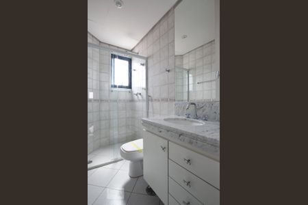Apartamento para alugar com 280m², 4 quartos e 3 vagas Apartamento para alugar com 280m², 4 quartos e 3 vagas1o. Andar - Banheiro social