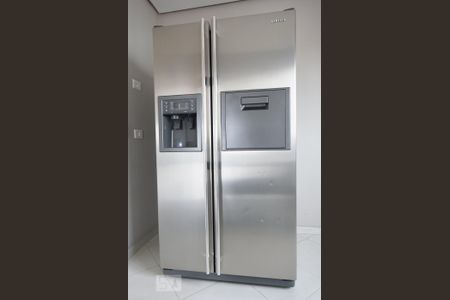 Apartamento para alugar com 280m², 4 quartos e 3 vagas Apartamento para alugar com 280m², 4 quartos e 3 vagas1o. Andar - Cozinha (Geladeira)