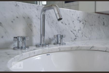 Apartamento para alugar com 280m², 4 quartos e 3 vagas Apartamento para alugar com 280m², 4 quartos e 3 vagas1o. Andar - Suíte/ Banheiro (Torneira)