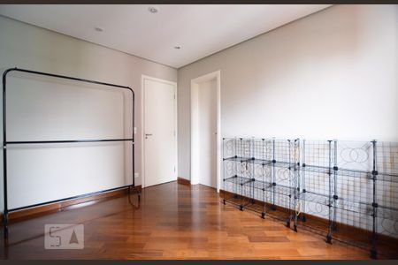1o. Andar - Suíte de apartamento para alugar com 4 quartos, 280m² em Vila Clementino, São Paulo