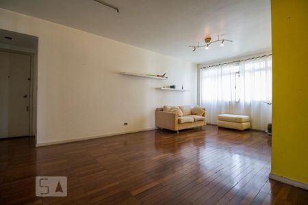 Sala de Apartamento com 2 quartos, 107m² Jardim Paulista