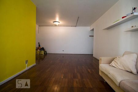Sala de Apartamento com 2 quartos, 107m² Jardim Paulista