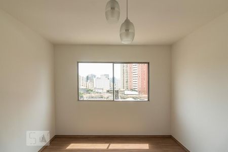 Sala de apartamento para alugar com 1 quarto, 45m² em Aclimação, São Paulo