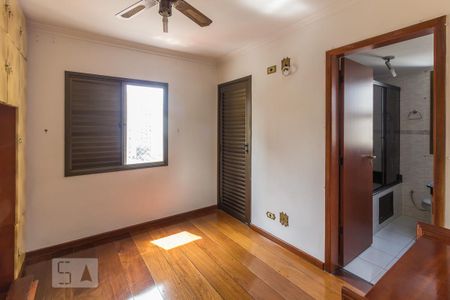 Apartamento à venda com 120m², 3 quartos e 2 vagas Apartamento à venda com 120m², 3 quartos e 2 vagasQuarto 3 (suite)