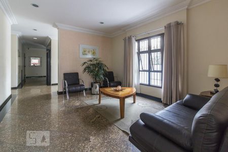 Apartamento à venda com 120m², 3 quartos e 2 vagas Apartamento à venda com 120m², 3 quartos e 2 vagasHall de entrada