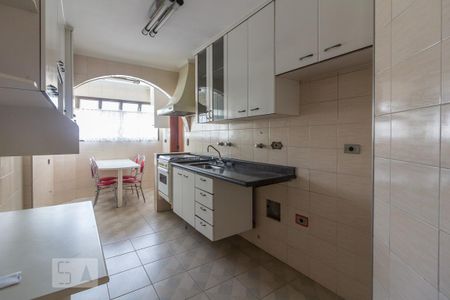 Apartamento à venda com 120m², 3 quartos e 2 vagas Apartamento à venda com 120m², 3 quartos e 2 vagasCozinha