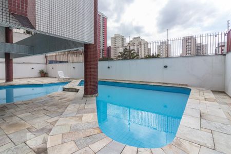 Apartamento à venda com 120m², 3 quartos e 2 vagas Apartamento à venda com 120m², 3 quartos e 2 vagasPiscina