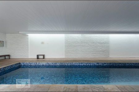 Apartamento à venda com 59m², 2 quartos e 1 vagaPiscina coberta