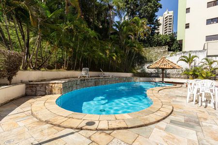 Apartamento para alugar com 40m², 1 quarto e 1 vagaPiscina