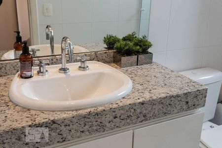 Apartamento à venda com 130m², 3 quartos e 3 vagasBanheiro da suíte 1