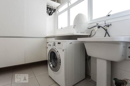 Apartamento à venda com 130m², 3 quartos e 3 vagasÁrea de serviço