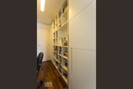 Apartamento à venda com 130m², 3 quartos e 3 vagasEscritório