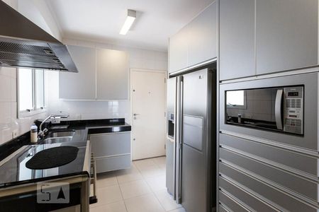 Apartamento à venda com 130m², 3 quartos e 3 vagasCozinha