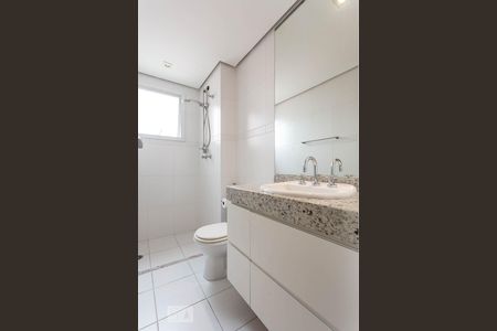 Apartamento à venda com 130m², 3 quartos e 3 vagasBanheiro da suíte 3