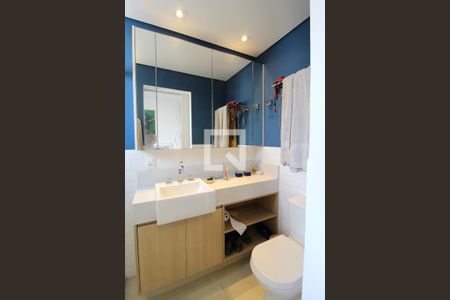 Apartamento à venda com 165m², 2 quartos e 2 vagasBanheiro da Suíte 1