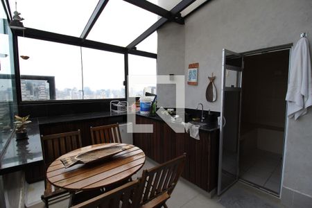 Apartamento à venda com 165m², 2 quartos e 2 vagasTerraço