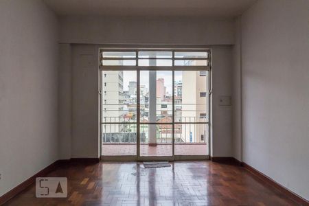 Apartamento à venda com 94m², 1 quarto e sem vagaSala