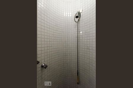 Apartamento à venda com 369m², 4 quartos e 4 vagasDetalhe do banheiro da suíte 2