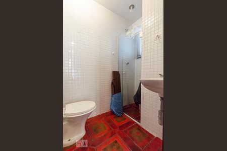 Apartamento à venda com 369m², 4 quartos e 4 vagasBanheiro 2 (3º piso)