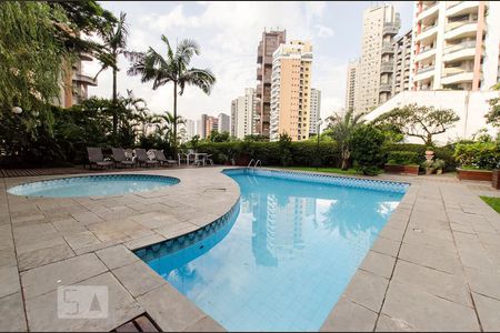Apartamento à venda com 369m², 4 quartos e 4 vagasPiscina