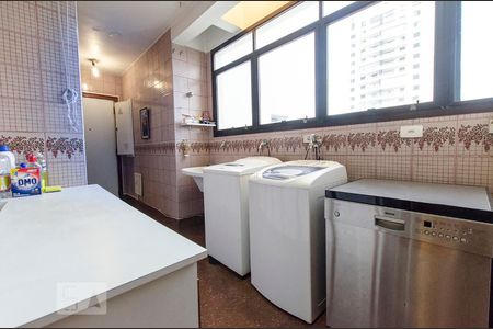 Apartamento à venda com 369m², 4 quartos e 4 vagasÁrea de serviço