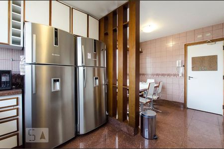 Apartamento à venda com 369m², 4 quartos e 4 vagasCozinha