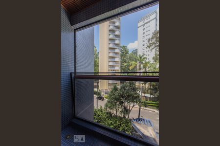Apartamento à venda com 110m², 2 quartos e 2 vagasSuíte 1 _ Varanda