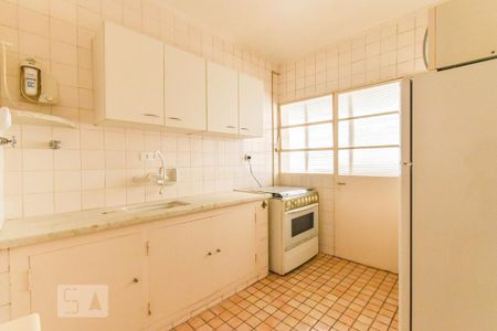 Cozinha de apartamento para alugar com 2 quartos, 78m² em Cerqueira César, São Paulo