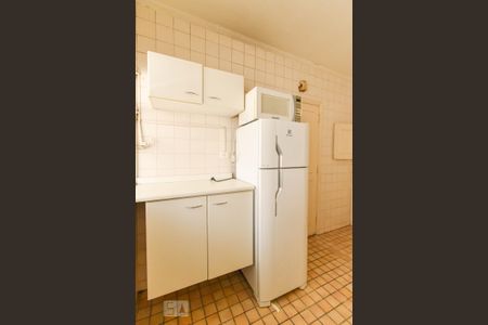 Cozinha de apartamento para alugar com 2 quartos, 78m² em Cerqueira César, São Paulo