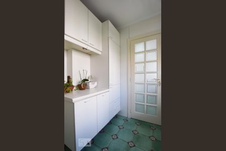 Apartamento à venda com 206m², 4 quartos e 3 vagasLavanderia (Armários)