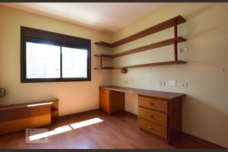 Apartamento à venda com 206m², 4 quartos e 3 vagasQuarto 1