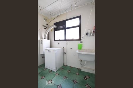 Apartamento à venda com 206m², 4 quartos e 3 vagasLavanderia