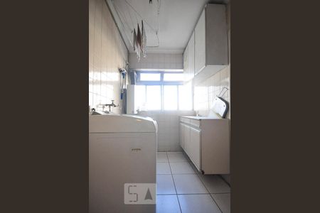 área de serviço de apartamento para alugar com 3 quartos, 120m² em Jardim Ampliação, São Paulo