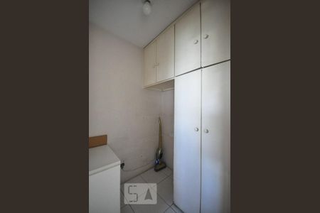 quarto de serviço de apartamento para alugar com 3 quartos, 120m² em Jardim Ampliação, São Paulo