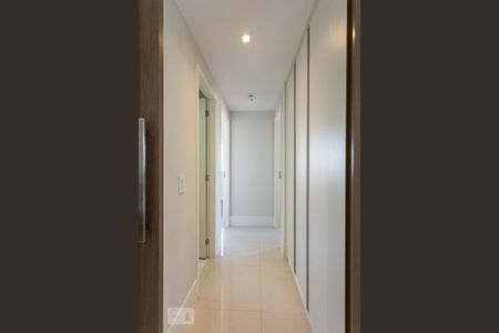 Corredor de apartamento para alugar com 2 quartos, 85m² em Brooklin Paulista, São Paulo