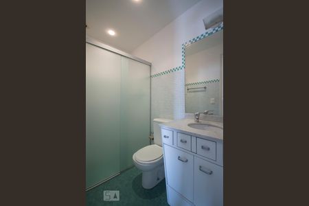 Apartamento para alugar com 96m², 2 quartos e 2 vagas Apartamento para alugar com 96m², 2 quartos e 2 vagasBanheiro