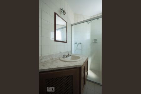 Apartamento à venda com 122m², 3 quartos e 2 vagasBanheiro