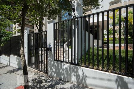 Apartamento à venda com 122m², 3 quartos e 2 vagasFachada