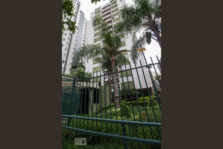 Apartamento para alugar com 70m², 2 quartos e 2 vagasFachada