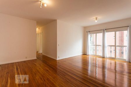 Sala de apartamento para alugar com 3 quartos, 98m² em Itaim Bibi, São Paulo