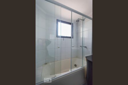 Apartamento à venda com 150m², 3 quartos e 2 vagas Apartamento à venda com 150m², 3 quartos e 2 vagasBanheiro Suite 03