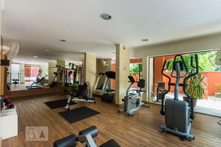 Apartamento à venda com 150m², 3 quartos e 2 vagas Apartamento à venda com 150m², 3 quartos e 2 vagasAcademia