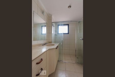 Apartamento à venda com 150m², 3 quartos e 2 vagas Apartamento à venda com 150m², 3 quartos e 2 vagasBanheiro Suite 02