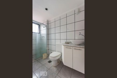 Apartamento à venda com 150m², 3 quartos e 2 vagas Apartamento à venda com 150m², 3 quartos e 2 vagasBanheiro Suite