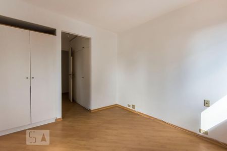 Apartamento à venda com 150m², 3 quartos e 2 vagas Apartamento à venda com 150m², 3 quartos e 2 vagasSuite 02
