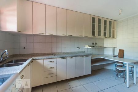 Apartamento à venda com 150m², 3 quartos e 2 vagas Apartamento à venda com 150m², 3 quartos e 2 vagasCozinha