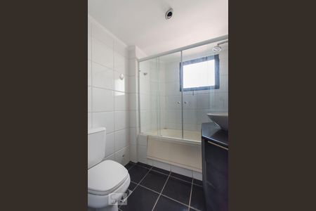 Apartamento à venda com 150m², 3 quartos e 2 vagas Apartamento à venda com 150m², 3 quartos e 2 vagasBanheiro Suite 03